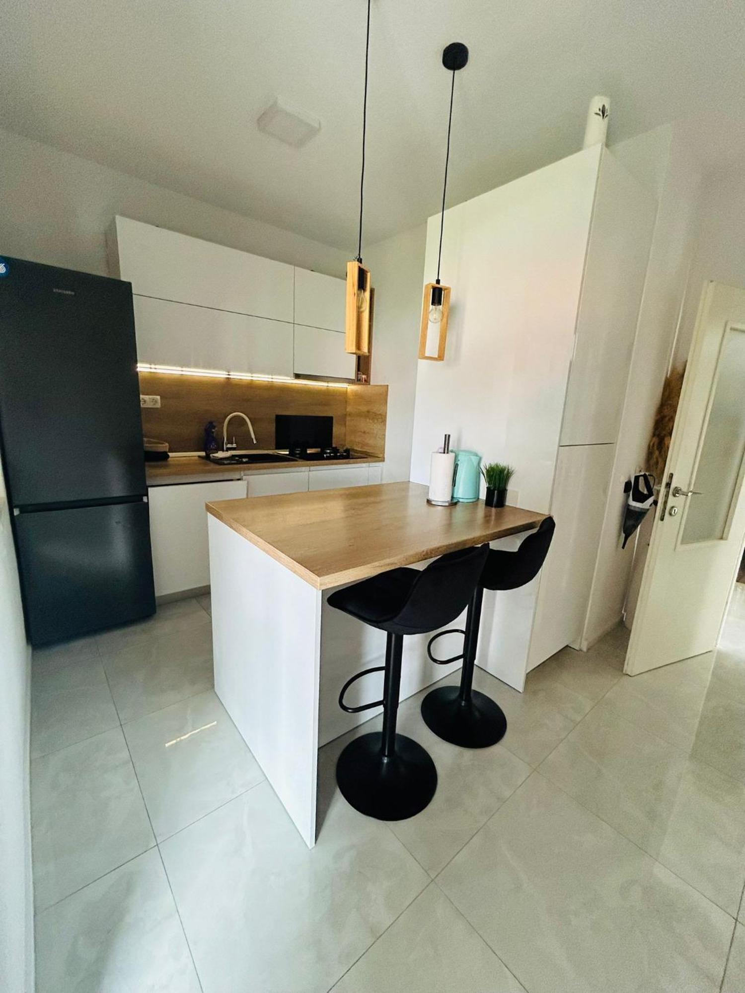 Apex Luxury Apartment